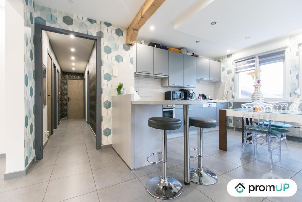 Vente Maison Doubs Orchamps Vennes - 25390 - Photos Vivastreet (V6358) Maison contemporaine de 314 m2 à ORCHAMPS-VENNES