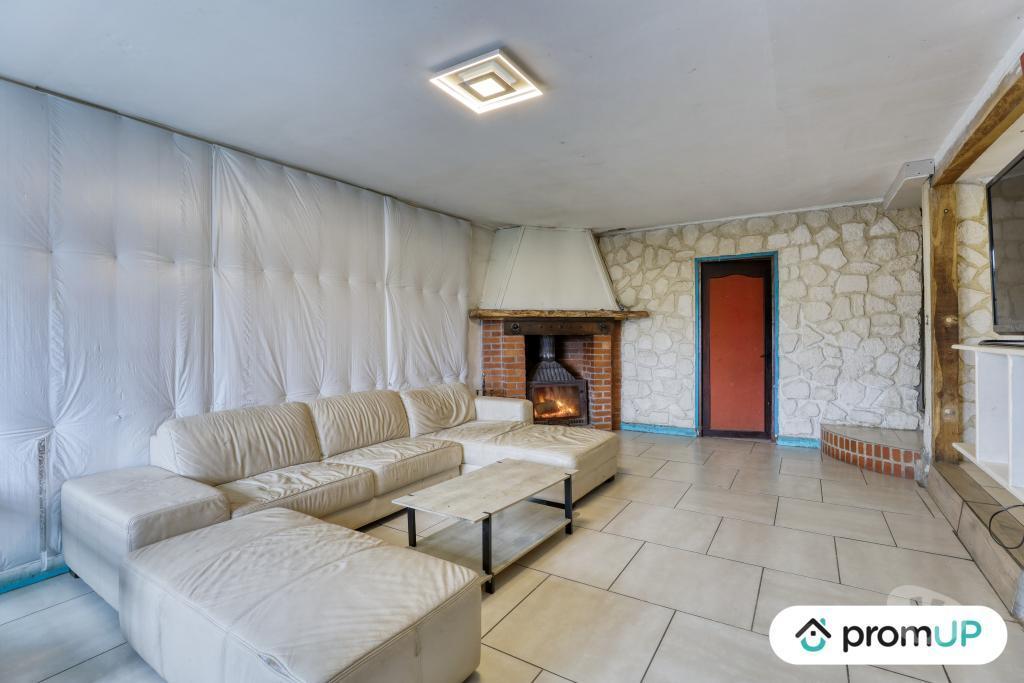 Vente Maison Indre Verneuil sur Igneraie - 36400 - Photos Vivastreet (V4821) Grande maison de 5 pièces avec jardin dans l'Indre