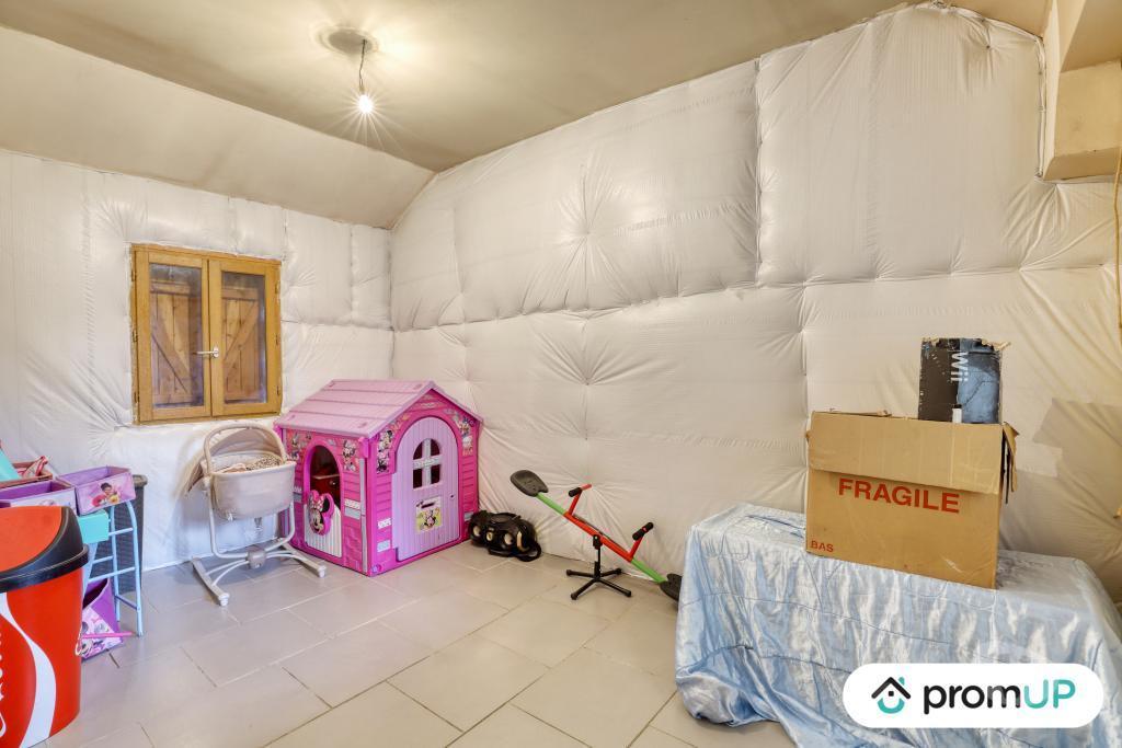 Vente Maison Indre Verneuil sur Igneraie - 36400 - Photos Vivastreet (V4821) Grande maison de 5 pièces avec jardin dans l'Indre
