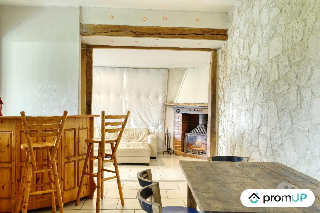Vente Maison Indre Verneuil sur Igneraie - 36400 - Photos Vivastreet (V4821) Grande maison de 5 pièces avec jardin dans l'Indre