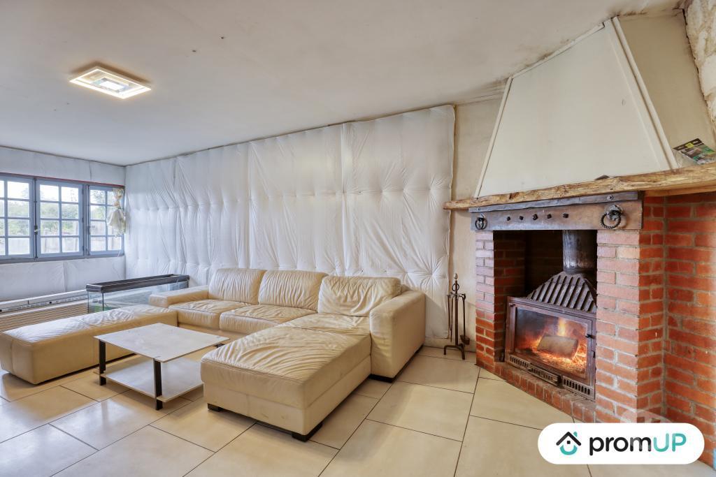 Vente Maison Indre Verneuil sur Igneraie - 36400 - Photos Vivastreet (V4821) Grande maison de 5 pièces avec jardin dans l'Indre