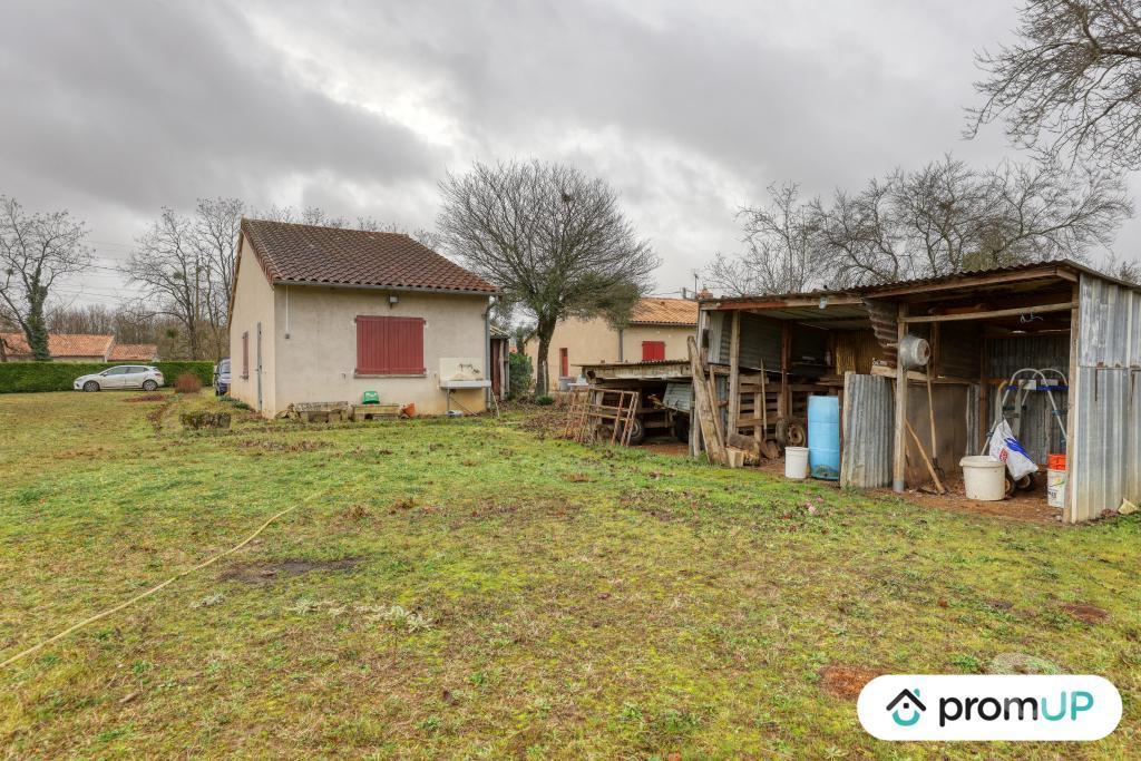 Terrain à vendre Vienne Montmorillon - 86500 - Photos Vivastreet (VT1163) Grand terrain constructible à Montmorillon (86, Vienne)
