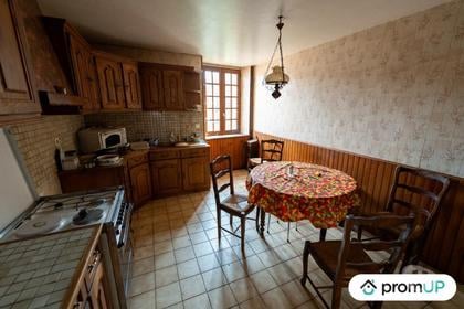 Achat maison Chabreloche Chabreloche - Photos Vivastreet (V4911) Ancienne maison en pierre à rénover 300 m²