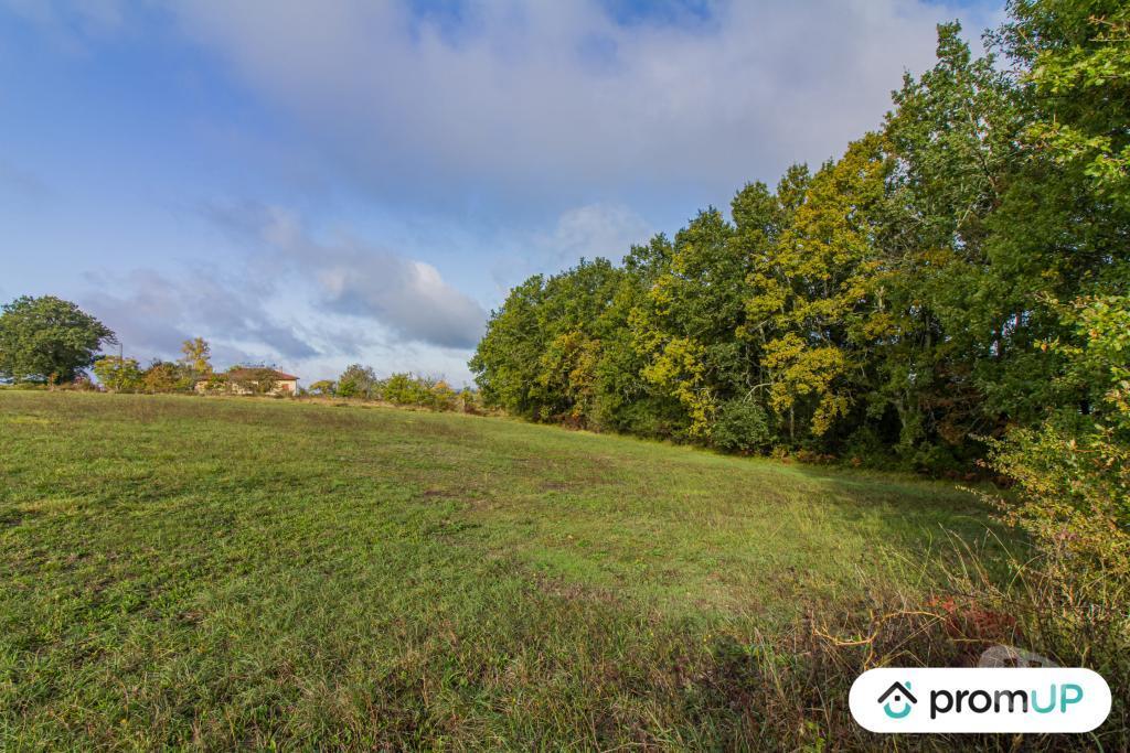 Terrain à vendre Dordogne St Victor - 24350 - Photos Vivastreet (VT638) Terrain constructible de 3000m²