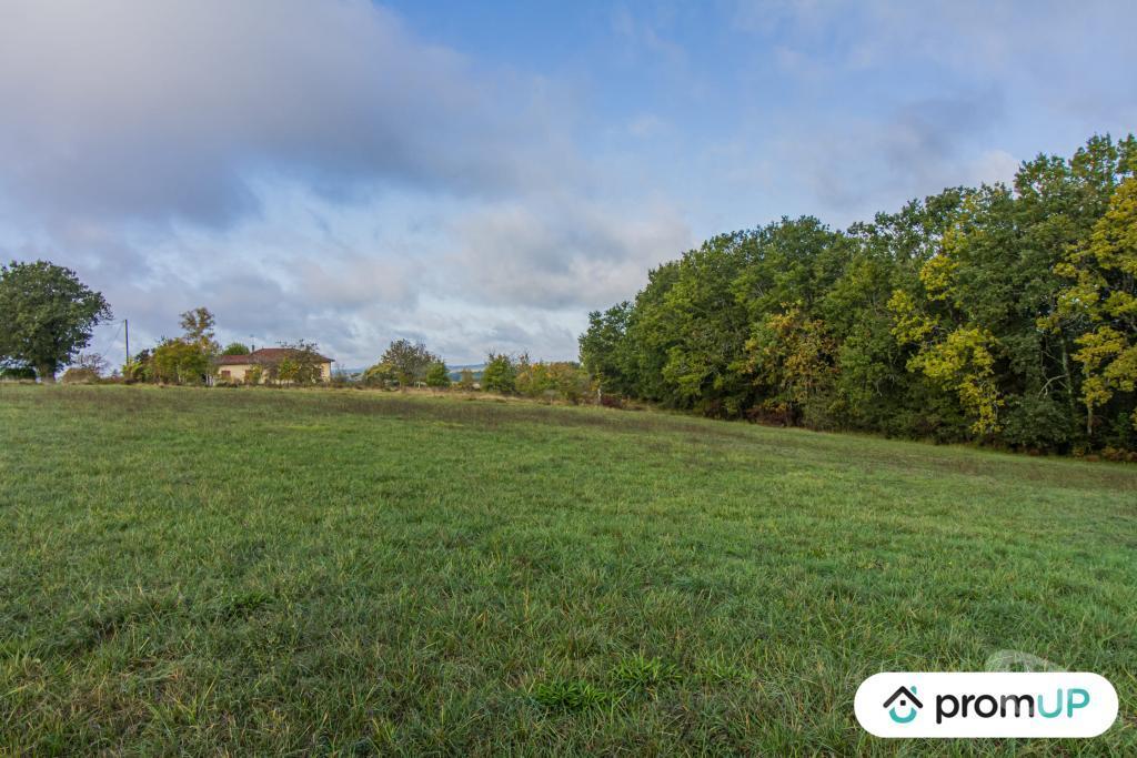 Terrain à vendre Dordogne St Victor - 24350 - Photos Vivastreet (VT638) Terrain constructible de 3000m²
