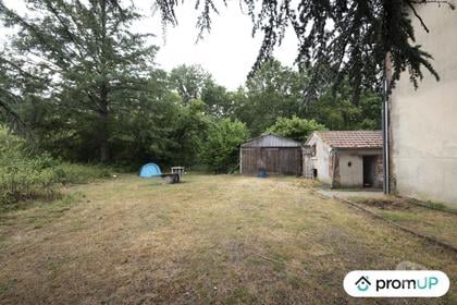 Vente Maison Lorris Loiret - Photos Vivastreet (V5972) Maison individuelle de 130m2 située à LORRIS
