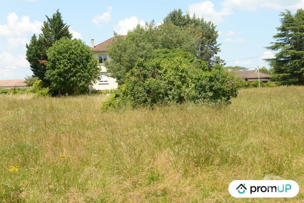 Terrain à vendre Lot-et-Garonne Ste Livrade sur Lot - 47110 - Photos Vivastreet (V5938) Terrain constructible de 707m2 à Sainte Livrade sur Lot