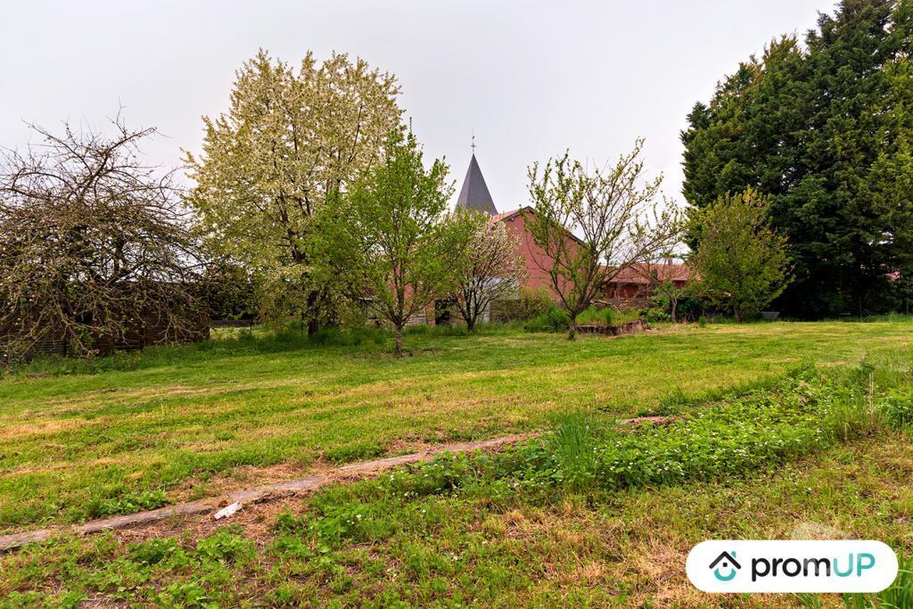 Terrain à vendre Marne Auve - 51800 - Photos Vivastreet (V5778) Terrain constructible de 960m2 situé à Auve