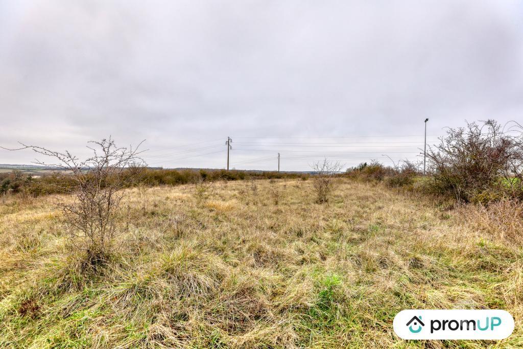 Terrain à vendre Deux-Sèvres Airvault - 79600 - Photos Vivastreet (VT1154) Terrain constructible de 2011 m2 à Airvault
