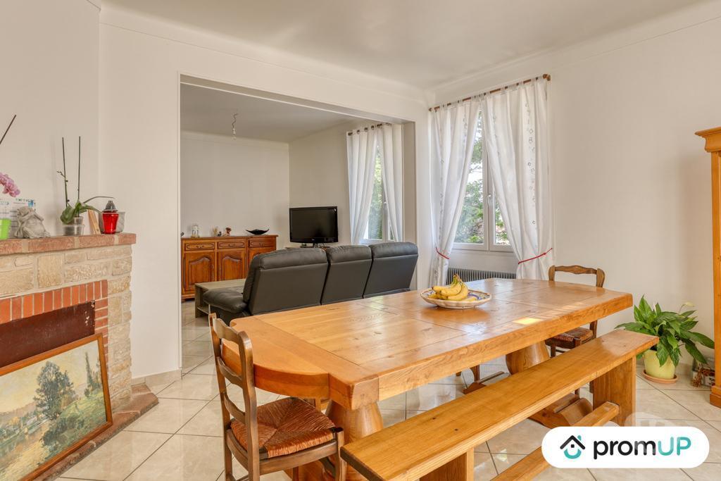 Vente Maison Corrèze Arnac Pompadour - 19230 - Photos Vivastreet (VM3300) Maison de 135 m² avec jardin et dépendance