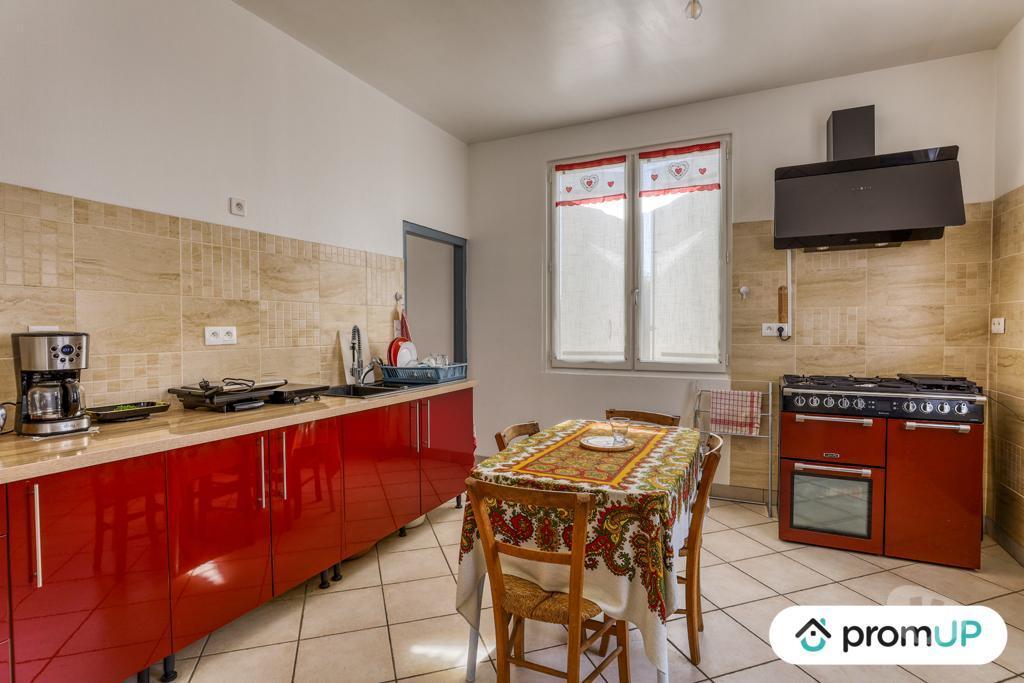 Vente Maison Corrèze Arnac Pompadour - 19230 - Photos Vivastreet (VM3300) Maison de 135 m² avec jardin et dépendance