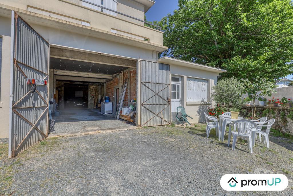 Vente Maison Corrèze Arnac Pompadour - 19230 - Photos Vivastreet (VM3300) Maison de 135 m² avec jardin et dépendance