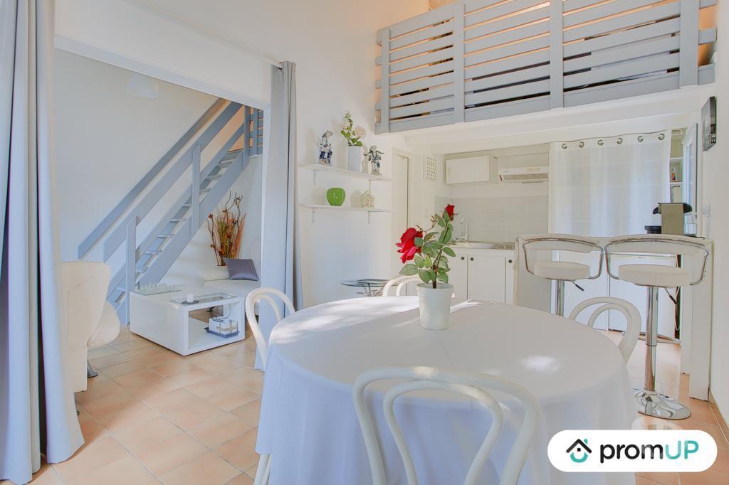 Vente Maison Var Barjols - 83670 - Photos Vivastreet (VM1186) Charmante maison de 40 m² avec jardin à Barjols