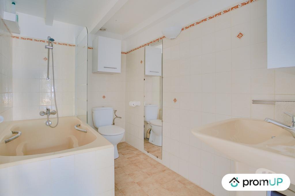Vente Maison Var Barjols - 83670 - Photos Vivastreet (VM1186) Charmante maison de 40 m² avec jardin à Barjols