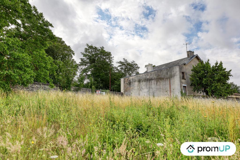 Terrain à vendre Vienne Mirebeau - Photos Vivastreet (VT914) Terrain constructible de 1800m² situé à Mirebeau