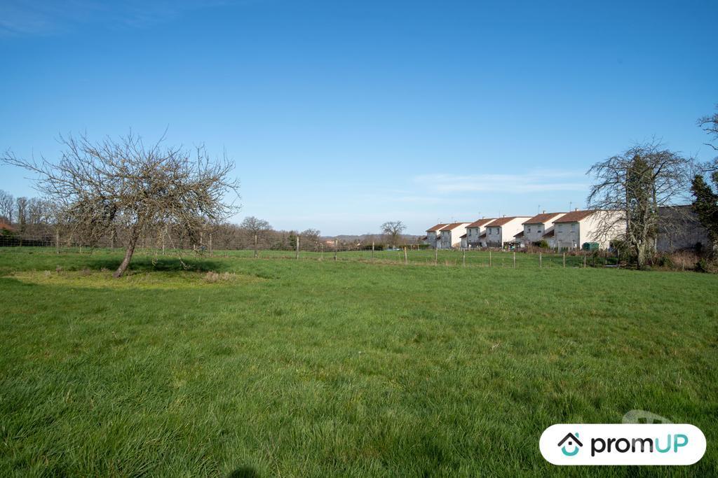 Terrain à vendre Haute-Vienne Bessines sur Gartempe - 87250 - Photos Vivastreet (VT330) Terrain constructible de 4273 m²