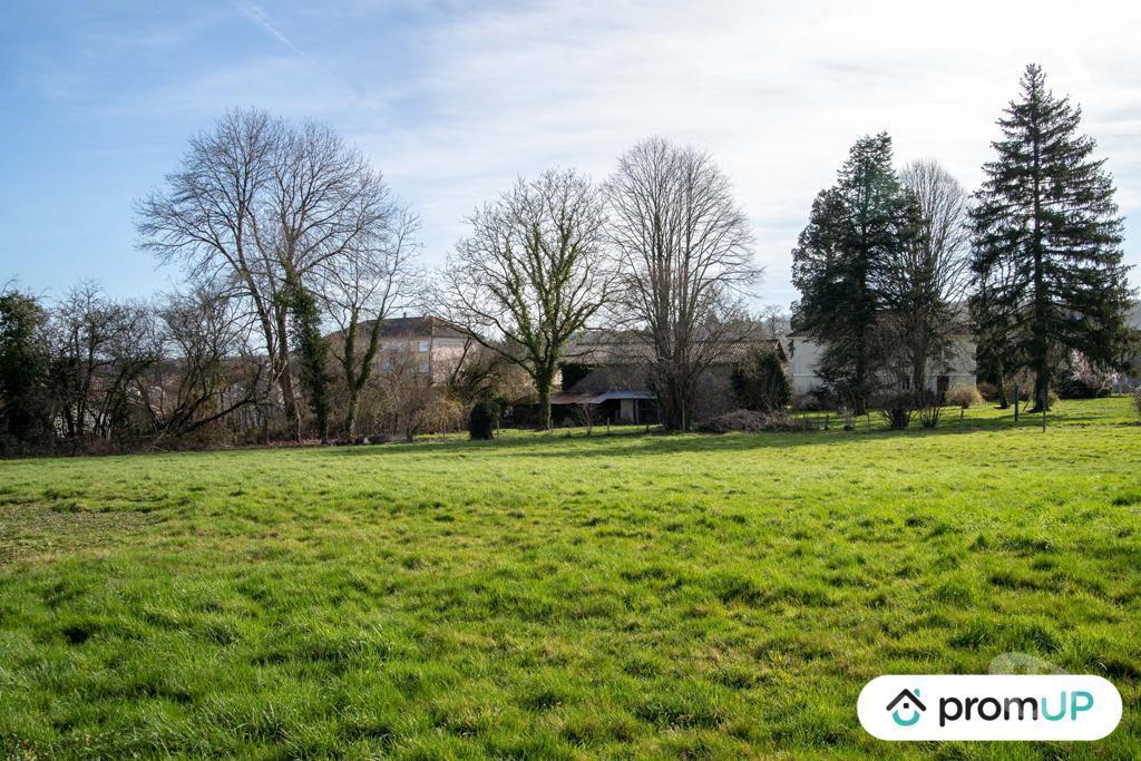 Terrain à vendre Haute-Vienne Bessines sur Gartempe - 87250 - Photos Vivastreet (VT330) Terrain constructible de 4273 m²