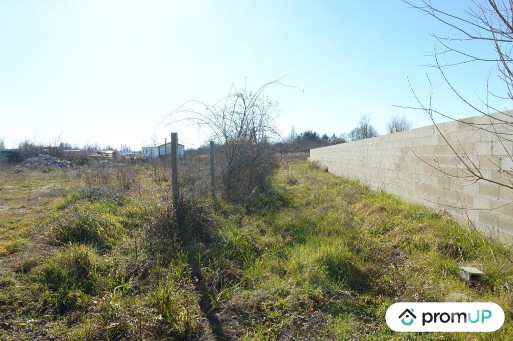 Terrain à vendre Gironde Ambares et Lagrave - 33440 - Photos Vivastreet (V5319) Terrain NON constructible de 1352 m2 à Ambares