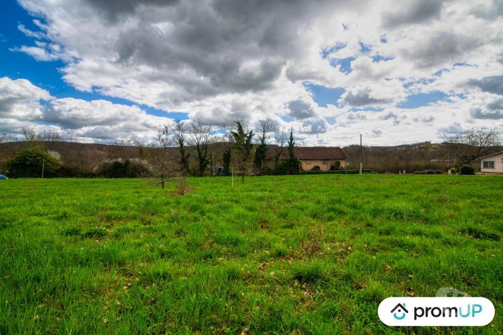 Terrain à vendre Tarn-et-Garonne Larrazet - 82500 - Photos Vivastreet (V5568) Terrain constructible de 2 000 m2 à Larrazet