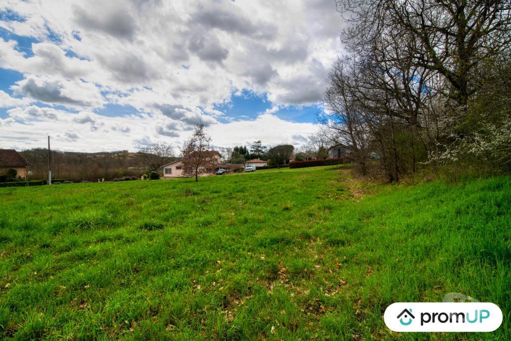 Terrain à vendre Tarn-et-Garonne Larrazet - 82500 - Photos Vivastreet (V5568) Terrain constructible de 2 000 m2 à Larrazet