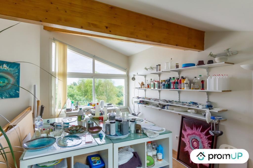 Vente Maison Charente Montemboeuf - 16310 - Photos Vivastreet (VM2476) Belle maison 13 pièces de 284 m² avec panneaux solaires