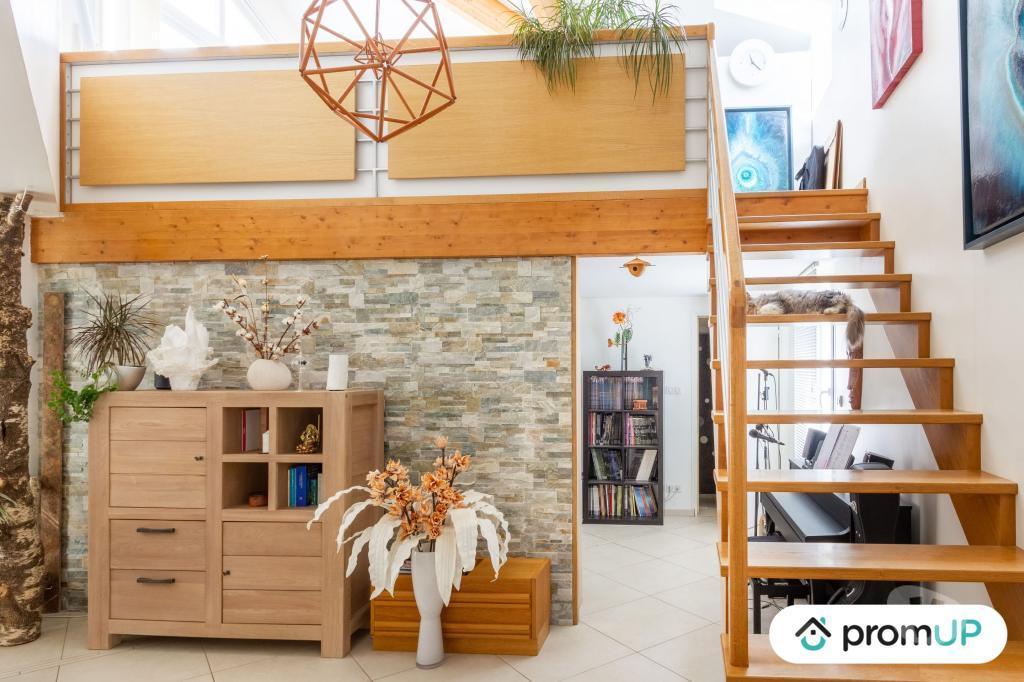 Vente Maison Charente Montemboeuf - 16310 - Photos Vivastreet (VM2476) Belle maison 13 pièces de 284 m² avec panneaux solaires