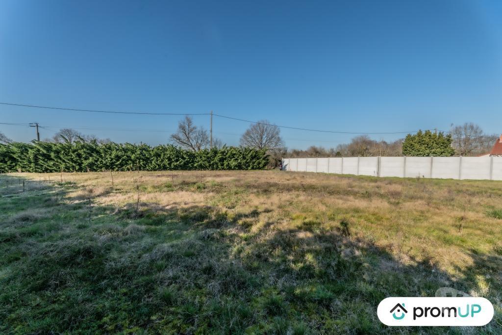 Terrain à vendre Cher Vierzon - 18100 - Photos Vivastreet (V5202) Terrain constructible de 683m2