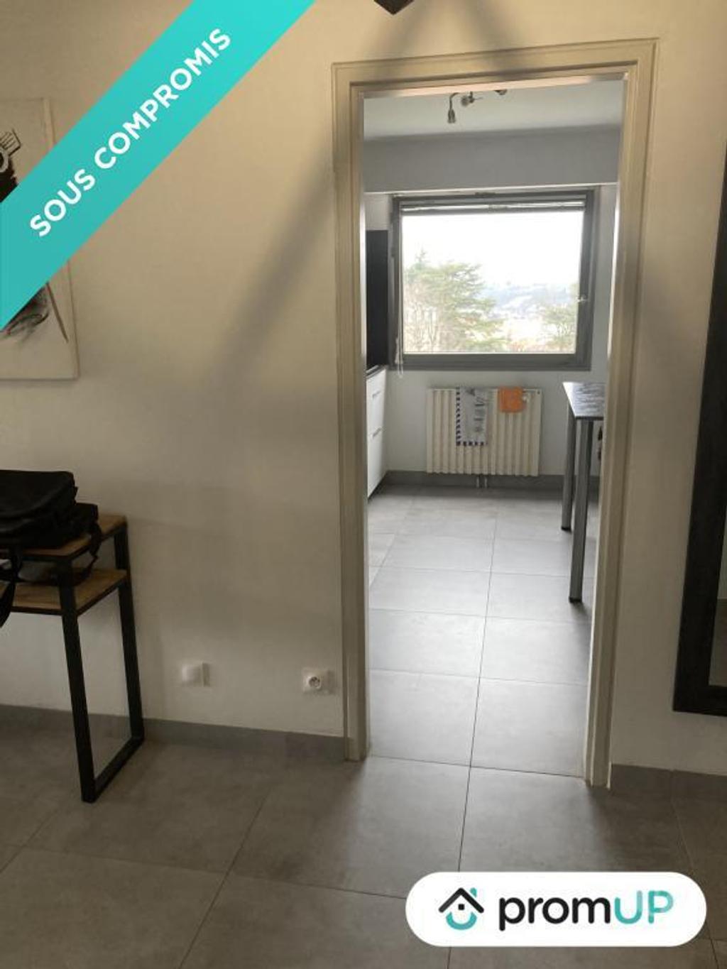 Appartements à vendre Loire St Etienne - Photos Vivastreet (V4786) Appartement standing avec balcon à Saint-Etienne :...