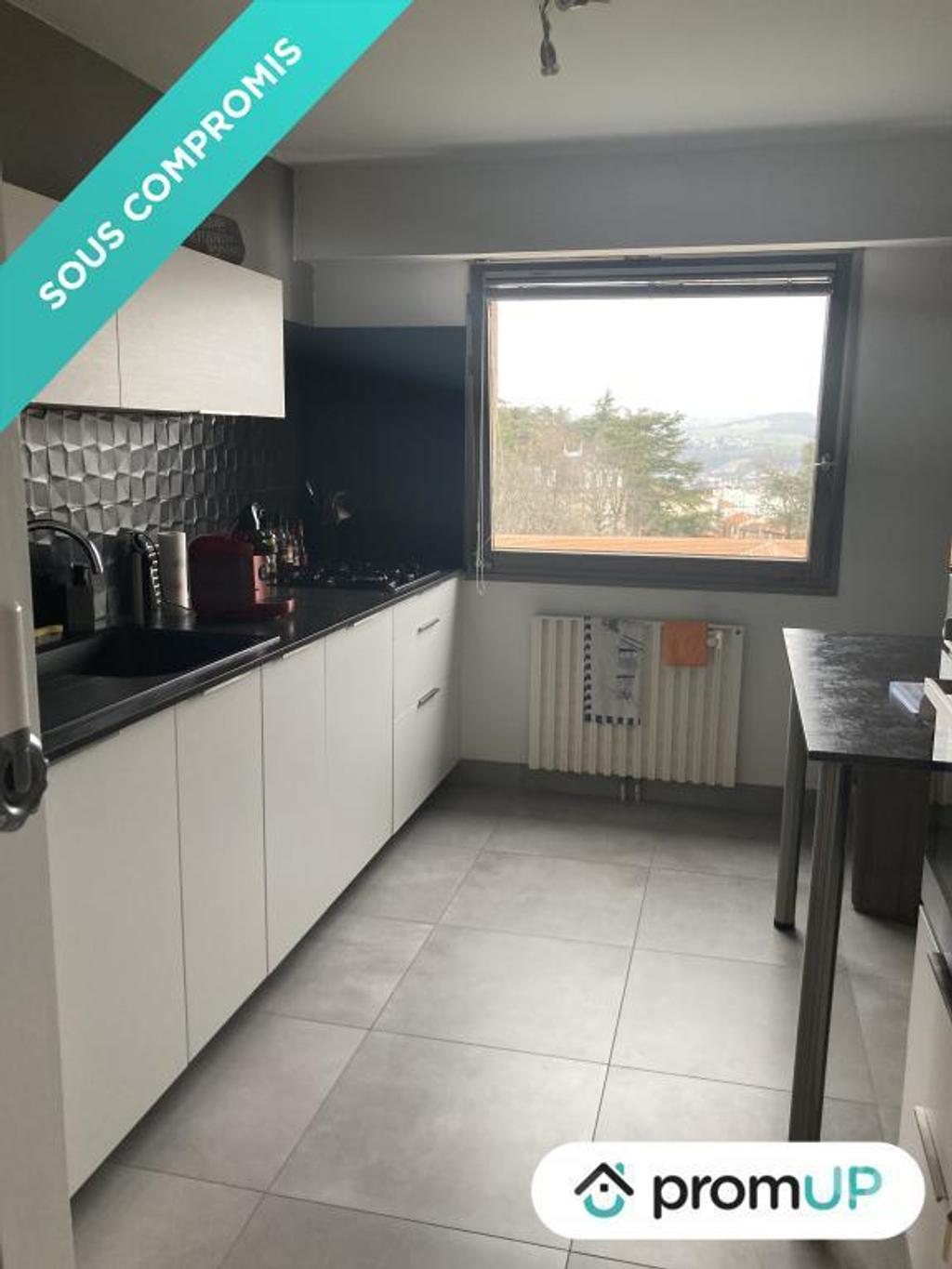 Appartements à vendre Loire St Etienne - Photos Vivastreet (V4786) Appartement standing avec balcon à Saint-Etienne :...