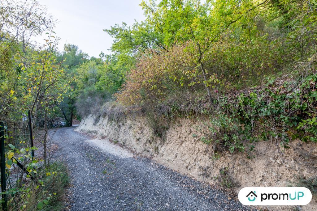 Terrain à vendre Alpes-Maritimes L'Escarene - 06440 - Photos Vivastreet (V4870) Terrain non constructible typiquement provençal dans...