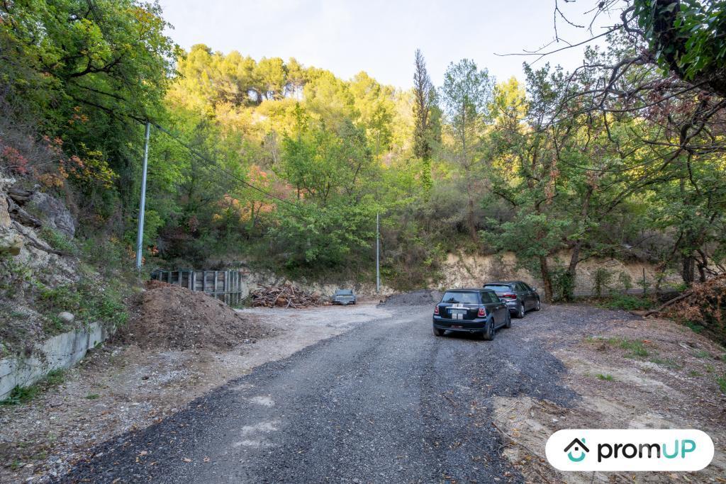 Terrain à vendre Alpes-Maritimes L'Escarene - 06440 - Photos Vivastreet (V4870) Terrain non constructible typiquement provençal dans...