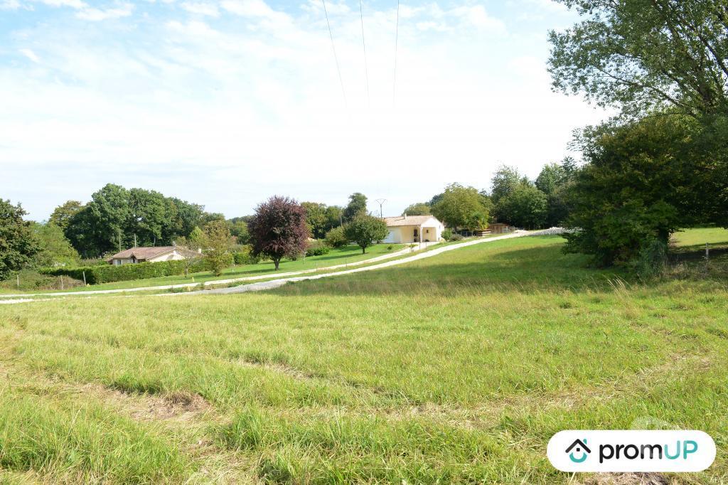Terrain à vendre Dordogne Mensignac - 24350 - Photos Vivastreet (VT1058) Terrain constructible de 1466m2 situé à Mensignac