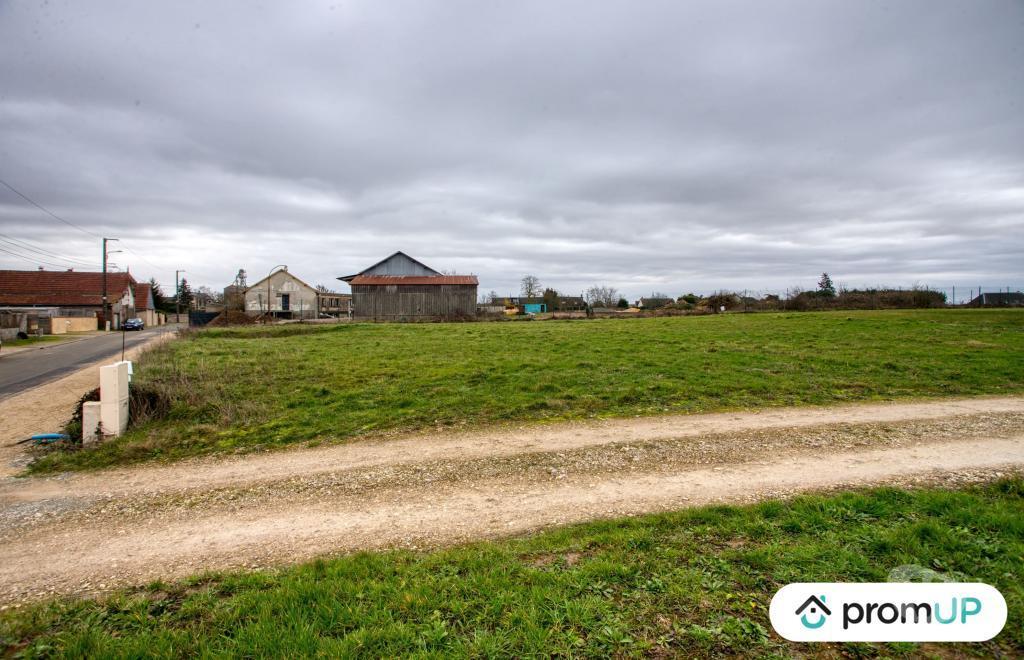 Terrain à vendre Eure-et-Loir Sandarville - 28120 - Photos Vivastreet (VT768) Beau terrain de 934m2