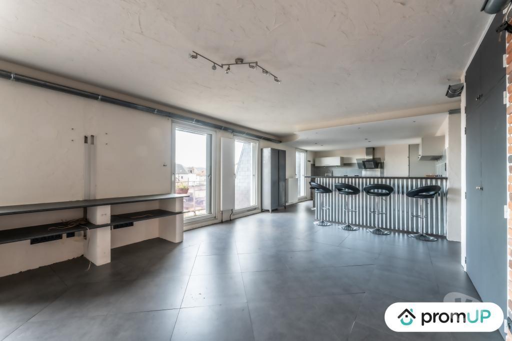 Appartements à vendre Allier Montlucon - 03100 - Photos Vivastreet (V5398) Appartement T3 de 130m2 à Montlucon