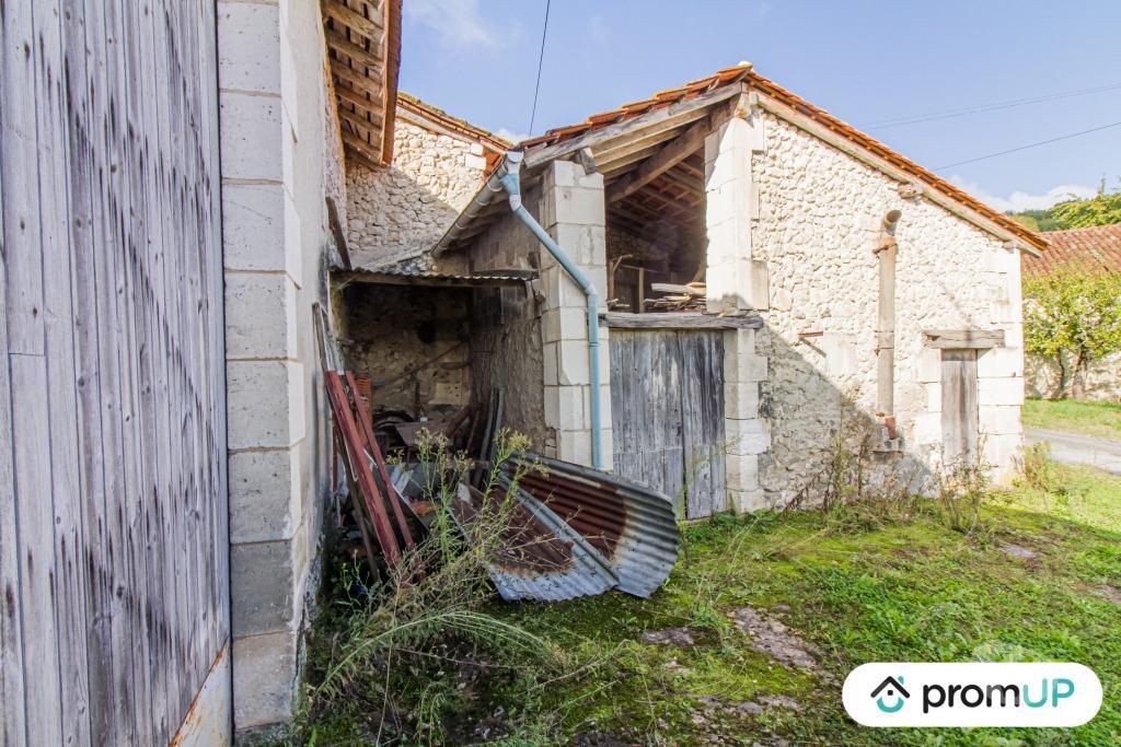 Vente Maison Dordogne Montagrier - 24350 - Photos Vivastreet (VM2742) Grange de 130m² à Montagrier