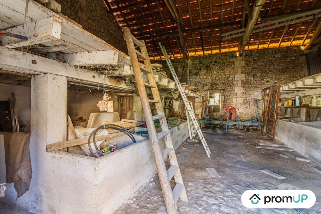 Vente Maison Dordogne Montagrier - 24350 - Photos Vivastreet (VM2742) Grange de 130m² à Montagrier