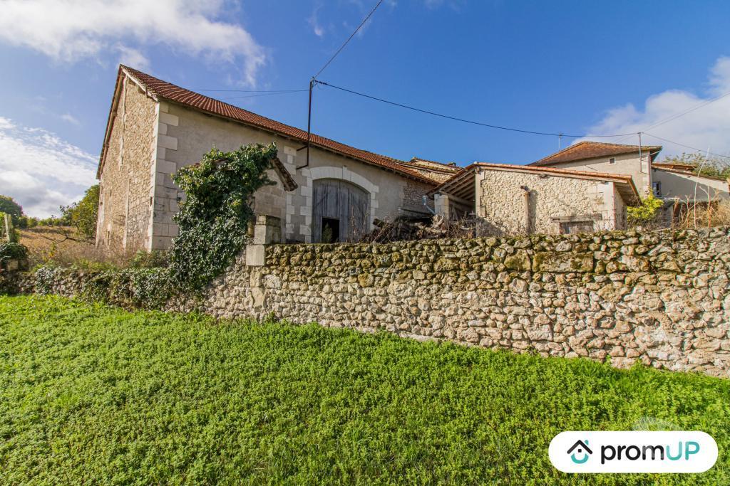 Vente Maison Dordogne Montagrier - 24350 - Photos Vivastreet (VM2742) Grange de 130m² à Montagrier