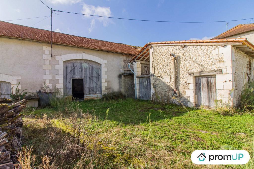 Vente Maison Dordogne Montagrier - 24350 - Photos Vivastreet (VM2742) Grange de 130m² à Montagrier