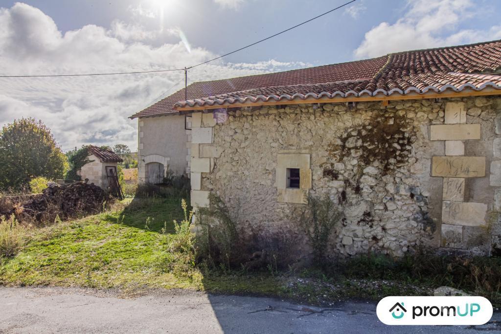 Vente Maison Dordogne Montagrier - 24350 - Photos Vivastreet (VM2742) Grange de 130m² à Montagrier