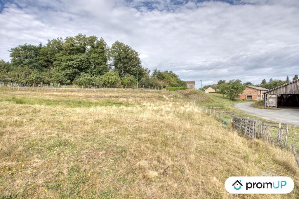Terrain à vendre Haute-Vienne Chalus - 87230 - Photos Vivastreet (VT560) Terrain constructible de 3600 m²