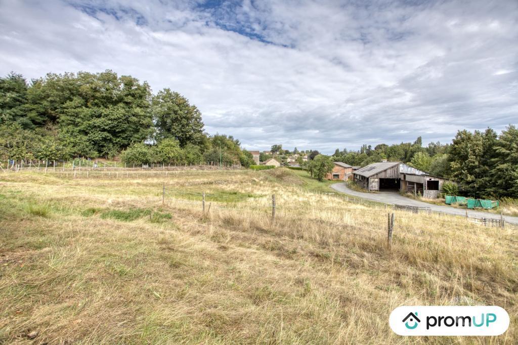 Terrain à vendre Haute-Vienne Chalus - 87230 - Photos Vivastreet (VT560) Terrain constructible de 3600 m²