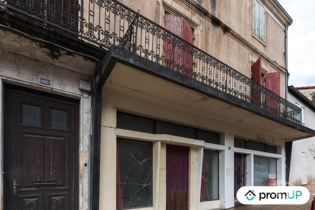 Vente Maison Lot-et-Garonne Fumel - 47500 - Photos Vivastreet (VM562) Grande maison en pierre à rénover de 190m2