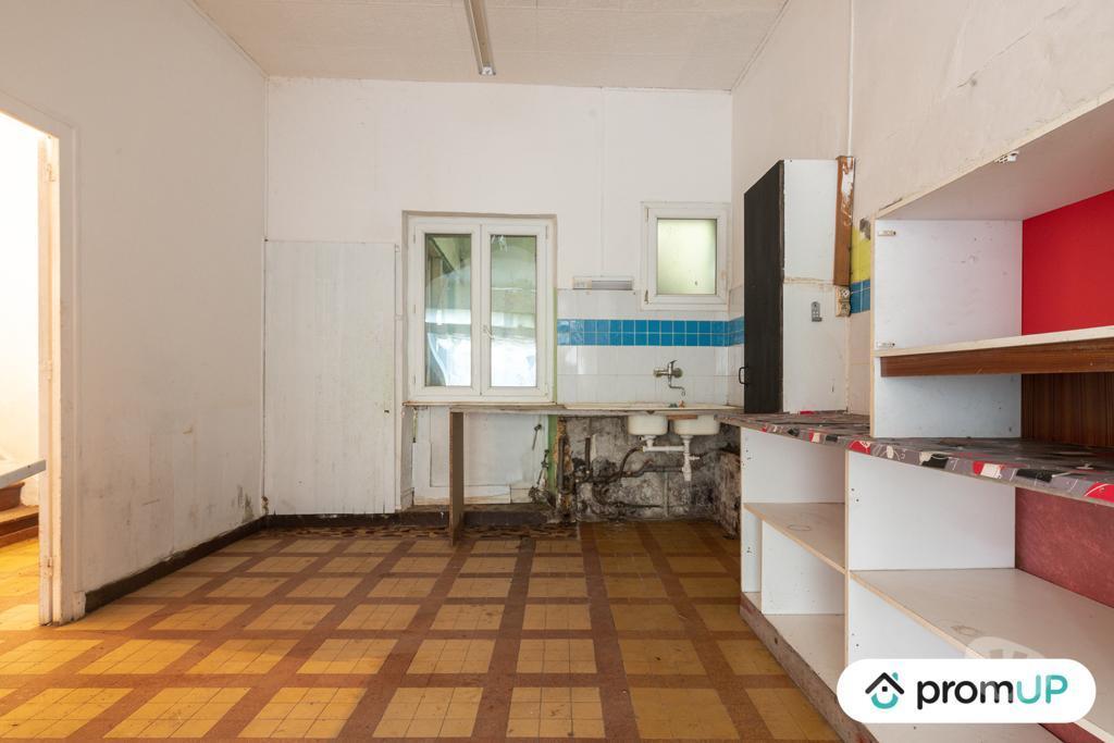 Vente Maison Lot-et-Garonne Fumel - 47500 - Photos Vivastreet (VM562) Grande maison en pierre à rénover de 190m2