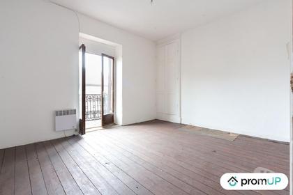 Vente Maison Fumel Lot-et-Garonne - Photos Vivastreet (VM562) Grande maison en pierre à rénover de 190m2