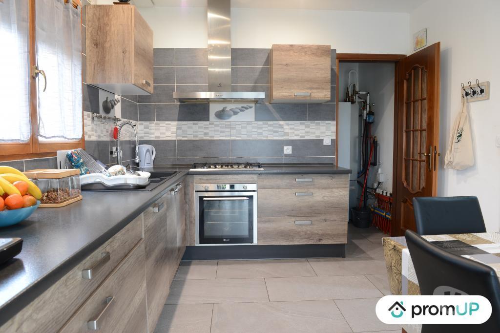 Vente Maison Gironde Port Ste Foy et Ponchapt - 33220 - Photos Vivastreet (V6416) Maison individuelle de 148 m2 à...