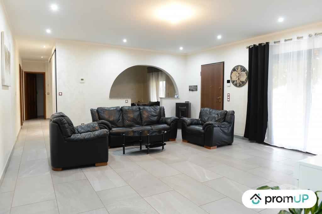 Vente Maison Gironde Port Ste Foy et Ponchapt - 33220 - Photos Vivastreet (V6416) Maison individuelle de 148 m2 à...