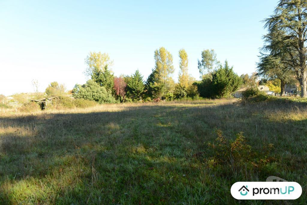Terrain à vendre Dordogne Menesplet - 24700 - Photos Vivastreet (VT1067) Grand terrain constructible divisible en lots en...