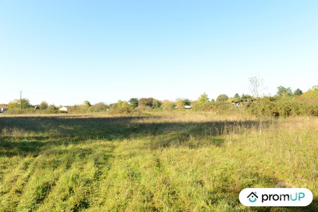 Terrain à vendre Dordogne Menesplet - 24700 - Photos Vivastreet (VT1067) Grand terrain constructible divisible en lots en...