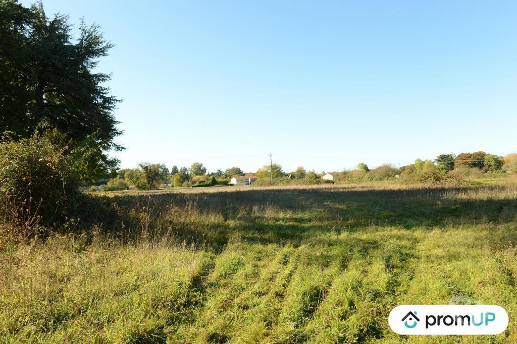 Terrain à vendre Dordogne Menesplet - 24700 - Photos Vivastreet (VT1067) Grand terrain constructible divisible en lots en...