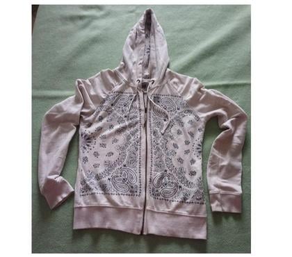 Vêtements occasion La Courneuve Seine-Saint-Denis - Photos Vivastreet Sweat BSK